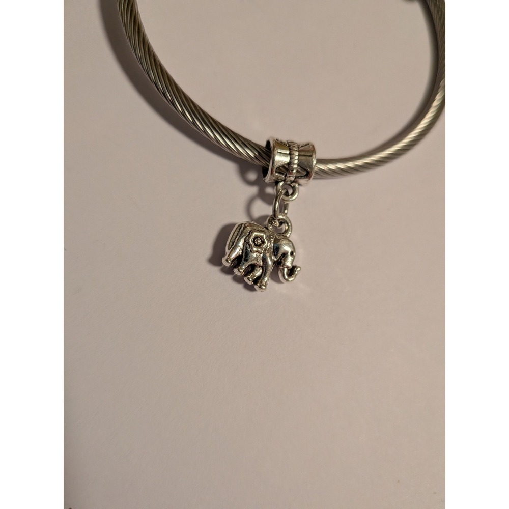 Silver Tone Elephant Dangle Charm for European Style Cable Bracelets Luck Wisdom